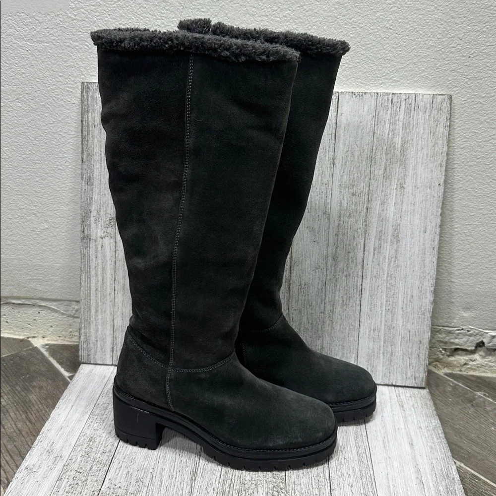 NWT CHARLES BY CHARLES DAVID Women's Collateral Extra Wide Boots